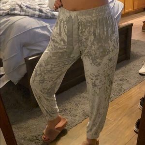 Victoria’s Secret sweatpant joggers!